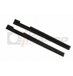 Window scraper inside vent wing, left and right, as pair for Cabrio Beetle and Super Beetle 1302/1303 (Top quality)