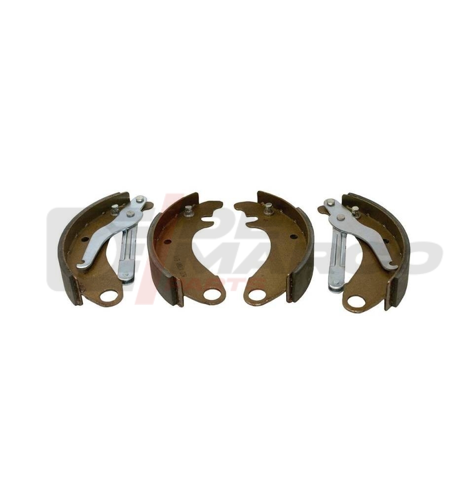 Set Ganasce Freni Anteriori 220x46mm Per Citroen 2CV, Dyane e Mehari Set Ganasce Freni Anteriori 220x46mm Per Citroen 2CV, Dyane e Mehari