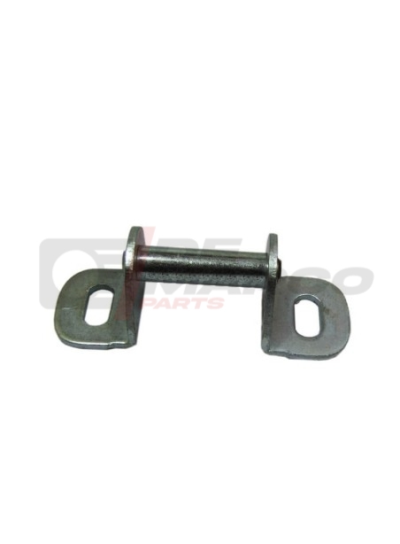 Rear trunk hatch closing hook for Renault 4