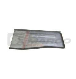 Reparación de chapa del chasis delantero izquierdo del Renault 4