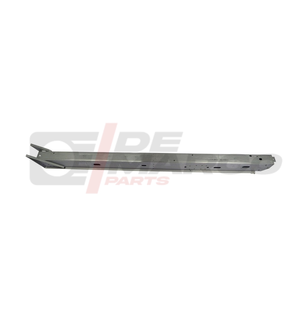Larguero derecho Renault 4 y R4 F4 Larguero derecho Renault 4 y R4 F4