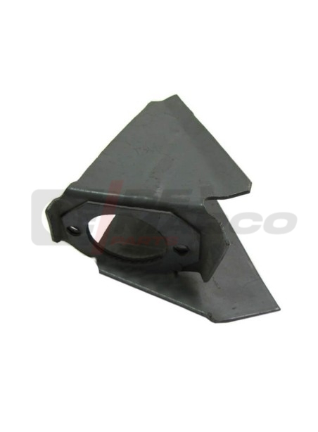 Placa triangular fijación eje delantero lado derecho R4