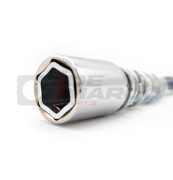 Detalle de llave de bujía para vehículos de época Renault, Volkswagen y Citroen