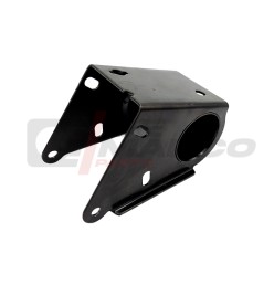 Soporte exterior del eje trasero izquierdo para R4, R6