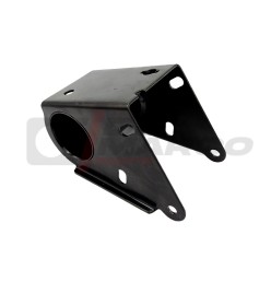 Soporte exterior derecho del eje trasero para R4, R6